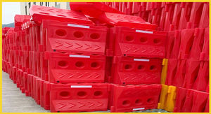 Barriera Stradale Riflettente a Tre Fori Anti-Collisione in Plastica per Isolamento Urbano - Product Image 6