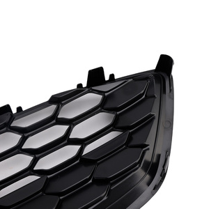 Pour <span class=keywords><strong>Ford</strong></span> <span class=keywords><strong>Focus</strong></span> MK4 2018-2021 Style ST Grille de pare-chocs avant en maille noire brillante - Product Image 5