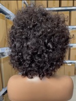 Perruque Courte Bouclée avec Torsades et Frange 250g, Idéale pour Femme, Perruque Africaine à Ondulations Souples, Grande, Extensible et Volumineuse