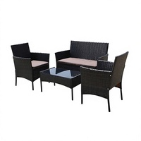 Ensemble de conversation en rotin d'extérieur 4 pièces : canapé deux places et chaises avec table basse en verre et coussins pour patio, balcon, terrasse, jardin