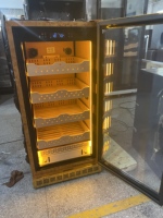 NE-102 Cave à cigares couleur or pour l'élimination de l'ammoniac Étagères de luxe en cèdre espagnol avec doublure Cave à cigares avec serrure