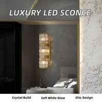Applique LED moderne de luxe en cristal doré au design vintage nouveau support mural carré pour chambres d'hôtel lampe de lit de salon pour