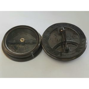 Boussole de cadran solaire nautique en laiton massif de 2.5 pouces Beau guide de poche avec étui en cuir - Product Image 3