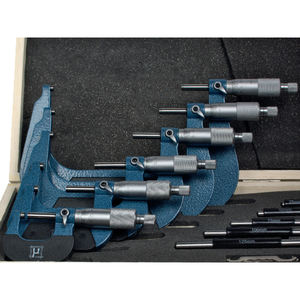 Juego de 6 micrómetros externos Rupac con 5 varillas de referencia en estuche, 0-150mm - Product Image 1