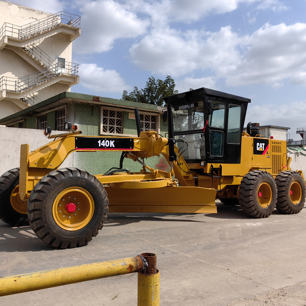 Недорогие моторные грейдеры Caterpillar 140k 140 140g 140h Cat