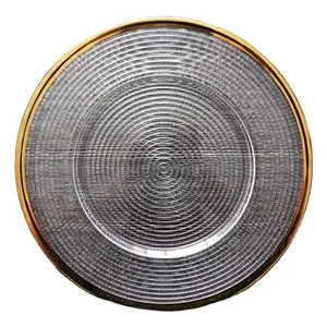 Wholesale Elegant Clear Acrylic Glass Charger Plates Under Plates Wedding 13 Inch Textured Gold Rim Reef Charger Plate