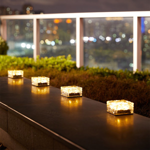 Mejor precio de fábrica directamente de vidrio transparente cubo de hielo solar jardín impermeable luces LED ladrillo esmerilado decoración al aire libre luces - Product Image 6
