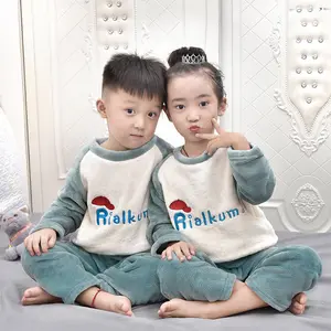 Детская фланелевая удобная домашняя одежда с круглым вырезом, мультяшный двусторонний флисовый пижамный комплект