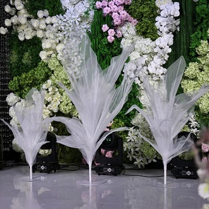 L109 Nouveau design, faux bouquets géants en organza, grands centres de table floraux artificiels, fleurs géantes pour la décoration de table de mariage - Product Image 2