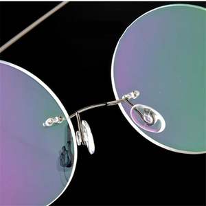 Gafas Ópticas Personalizadas con Logotipo, Montura de Titanio Redonda Sin Aro, Súper Elásticas, para Hombre y Mujer - Product Image 5