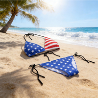 Amerikaanse vlag print groothandel op maat gemaakte tweedelige strandkleding sexy thong badkleding bikini's driehoekset voor vrouwen