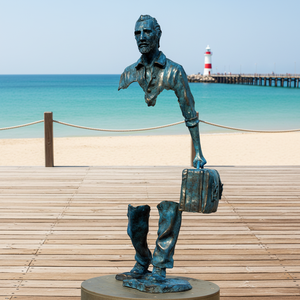 Escultura de Bronce Urbana de Arte Moderno Personalizada, Estatua de Bronce de Tamaño Real de Bruno <span class=keywords><strong>Catala</strong></span> en Movimiento - Product Image 4