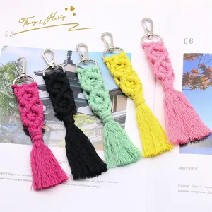 Tracy & Herry Hot Selling Bohemian Diy New Personality Bag Hang Decoration Keychain Braided Woven Tassel Pendant Key Ring Chain