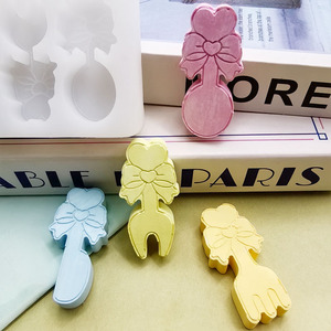 Moule en silicone au design mignon de couverts (couteau et fourchette) pour chocolat, bonbons, gelée, bougies et savons, résistant à la chaleur, facile à démouler - Product Image 2