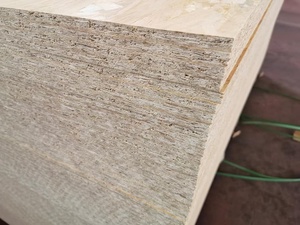 Venta caliente 1/2 <span class=keywords><strong>Osb</strong></span> 7/16 Osb3 4x8 12mm 9mm Tableros Barato Sip Panel Tablero Precio Mesa de madera <span class=keywords><strong>Osb</strong></span> Construcción Techo Subsuelo <span class=keywords><strong>OSB</strong></span> - Product Image 6