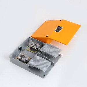 Interruptor de pedal de doble polo YDT1-15 178x211x175mm con carcasa metálica y contactos plateados para uso industrial - Product Image 3