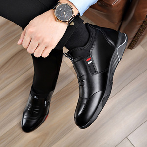 Bottes d'hiver pour hommes en cuir véritable, bout rond, doublure en fourrure, semelle en caoutchouc antidérapante, bottes chaudes pour la neige - Product Image 1