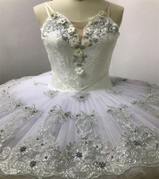 Les filles professionnelles effectuent le ballet TUTU-22 Costumes Nouveau tissu Jacquard blanc avec un design attrayant à crochets et yeux