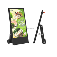 WLAN-Cloud-Verwaltete IP65-Zertifizierte Ferngesteuerte Inhaltsverwaltung Animation USB Mobilgesteuertes Multi-Screen Digital Signage Display