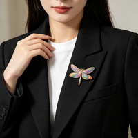 Broche en émail dégradé personnalisée en forme de libellule avec strass, accessoire vestimentaire en forme d'insecte, en stock