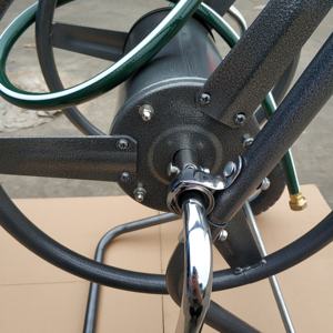 Enrouleur de <span class=keywords><strong>tuyau</strong></span> d'<span class=keywords><strong>arrosage</strong></span> de jardin de type nouveau 2022, chariot en PVC, soudeur en métal, acier inoxydable, fonte, plastique <span class=keywords><strong>sur</strong></span> roues, guide de <span class=keywords><strong>tuyau</strong></span> de 100 pieds - Product Image 5