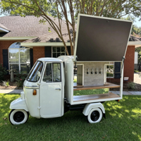 Tricycle électrique mobile multifonctionnel pour la vente de thé au lait, café, crème glacée, hot-dogs, frites, et autres plats rapides
