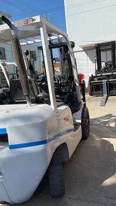 รถยกดีเซล Good Design TCM FD25T3 ขนาด 2-3.5 ตัน ความสูงยก 3-6 เมตร สำหรับคลังสินค้า ขนย้ายวัสดุ ขายดี - Product Image 6