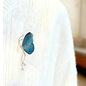 Accesorios Xinmi, broche retro con mariposa bordada en degradado, abrigo, ropa versátil, pin, especial para mujeres con diseño de insecto. - Product Image 4