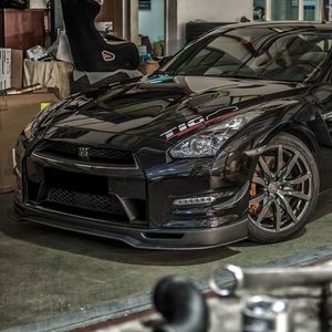 ลิ้นกันชนหน้าคาร์บอนไฟเบอร์ทรง Revozport สำหรับ GTR R35 ปี 2008-2016 แบบ Bolt-On - Product Image 2