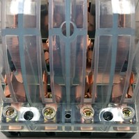 Interrupteur à couteaux à double jet pour haute tension