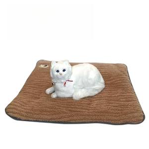 Alfombra Impermeable para Mascotas, Cama Calefactable para Perros y Gatos, Almohadilla Térmica para Mascotas con Termostato y Temporizador - Product Image 2