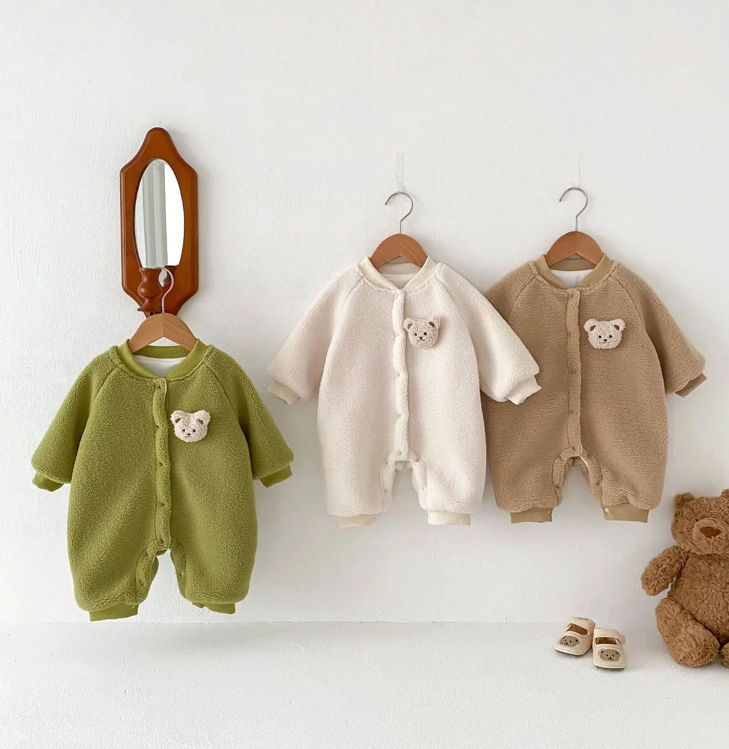 Winter Baby Plush Bear Jumpsuit Boy And Girl Baby Go Out To Keep Warm Clothes Newborn Thick Romper