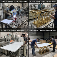 Tables durables modernes en MDF avec plateau noir en acier inoxydable, idéales pour hôtels, banquets, mariages, salons et événements extérieurs