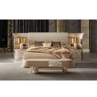 Lit en bois de style nordique de luxe italien, grand et plat, pour chambre principale, avec dossier souple, pour hôtel, école ou chambre à coucher à domicile