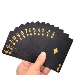 Kualitas tinggi kreatif tahan lama tahan air halus Logo kustom PVC plastik Poker hitam kartu bermain