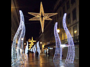 Arco de Navidad LED Circular 3D Personalizable con Motivos Luminosos, IP65 Impermeable, para Iluminación Navideña e Interior/Exterior de Jardines - Product Image 1