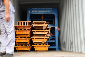 آلة صغيرة متنقلة لصنع الطوب، قالب يدوي للطوب الخرساني المجوف، آلة أوتوماتيكية لصنع الطوب من الرمل والبلاستيك للبيع - Product Image 4