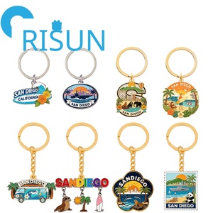 Portachiavi Souvenir Personalizzato all'Ingrosso con Tema Spiaggia di <span class=keywords><strong>San</strong></span> Diego, California: Palma, Surf, Leone Marino - Product Image 1