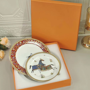 Juego de Platos de Porcelana Fina de Lujo al por Mayor con Diseño de Caballo, Vajilla de Porcelana para Uso Doméstico o Regalos - Product Image 4