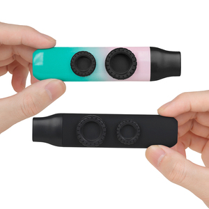 Nuevo producto de diseño Mini flauta Tik Tok acompañamiento en vivo Simple niños adultos instrumento Musical portátil Color degradado Kazoo - Product Image 2