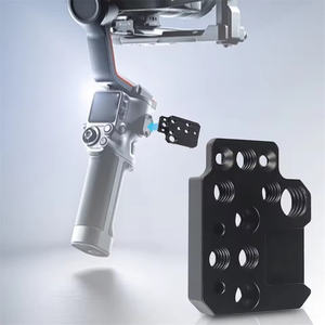 Plaque d'extension adaptateur avec trous 1/4 et 3/8 pouces, plaque de montage stabilisatrice à griffe froide pour stabilisateur <span class=keywords><strong>DJI</strong></span> <span class=keywords><strong>Ronin</strong></span> RS3/<span class=keywords><strong>RS2</strong></span>/RSC2/SC/S - Product Image 3