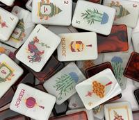 Nouvel ensemble de tuiles de mahjong américaines en acrylique gravées, rouge célébration, avec tapis, supports, table de mahjong, jeu de société, divertissement, jeu de hasard