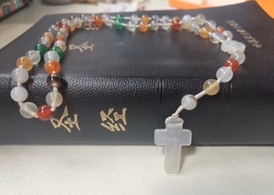 Colgante de Cruz de ágata de piedra natural, collar de Rosario anudado con cuentas de oración de piedra <span class=keywords><strong>Original</strong></span> - Product Image 3