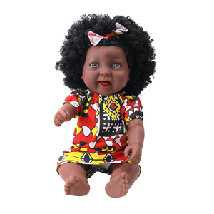 Jouets et grandes poupées en silicone à la mode noire avec vêtements en tissu pour enfants modèle accessoires de jouets pour jouer - Product Image 2
