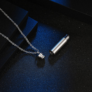 Punk tarzı mermi şekli paslanmaz çelik kremasyon kolye kolye evcil <span class=keywords><strong>Ashes</strong></span> <span class=keywords><strong>Ashes</strong></span> Urns külleri için altın renk takı - Product Image 2