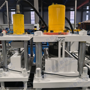 Machine de formage à froid de cadres de fenêtres et de portes en acier, contrôlée par PLC, haute sécurité, facile à utiliser - Product Image 6