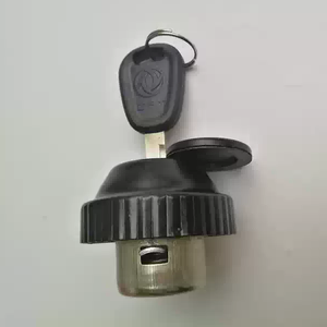 <span class=keywords><strong>Bouchon</strong></span> de réservoir de carburant et clé pour camion diesel tout-terrain Dongfeng EQ2050 Mengshi Humvee, neuf 1103C21-001/1103C21-010 - Product Image 2