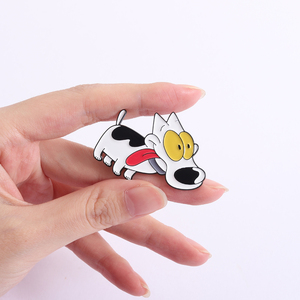 Broches <span class=keywords><strong>de</strong></span> Esmalte <span class=keywords><strong>de</strong></span> Personajes Animados <span class=keywords><strong>de</strong></span> la Comedia <span class=keywords><strong>de</strong></span> <span class=keywords><strong>los</strong></span> <span class=keywords><strong>90</strong></span>, Broches <span class=keywords><strong>de</strong></span> Perrito Rojo Grande <span class=keywords><strong>de</strong></span> Dibujos Animados con Ojos Grandes, Insignias <span class=keywords><strong>de</strong></span> Solapa, Joyería, Regalos para Niños y Amigos - Product Image 4
