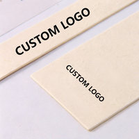 Étiquettes suspendues en papier mat beige minimaliste avec cordon en coton, étiquettes personnalisées avec logo pour les marques de vêtements de mode - Qualité professionnelle
