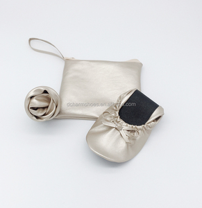Ballerine Arrotolabili <span class=keywords><strong>da</strong></span> Donna OEM all'Ingrosso, Ballerine Dorate Pieghevoli per Regalo di Nozze - Product Image 1